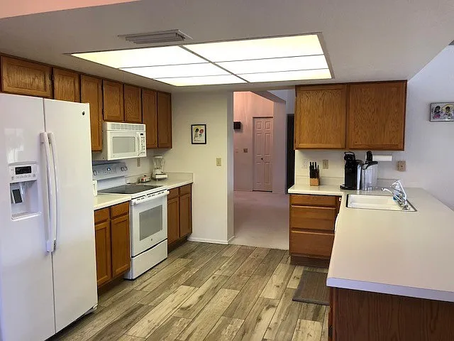 2639 Leisure World — Photo 8