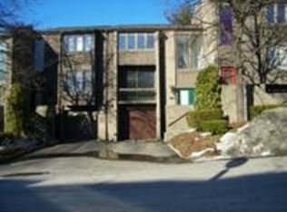 106 Locust Ct, Pittsburgh, PA 15237