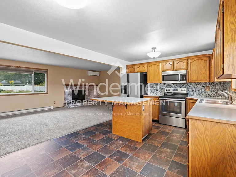 14920 E 14th Ave — Photo 19