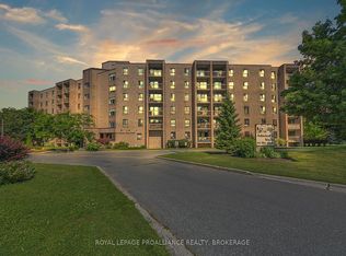 334 Queen Mary Rd #215, Kingston, ON K7M 7E7