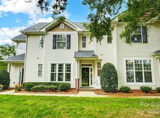 2084 Gable Way Ln, Matthews, NC 28104