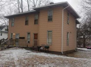 419 W Main St APT 3, Urbana, IL 61801
