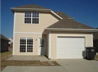 2098 Village Ln, Calera, AL 35040