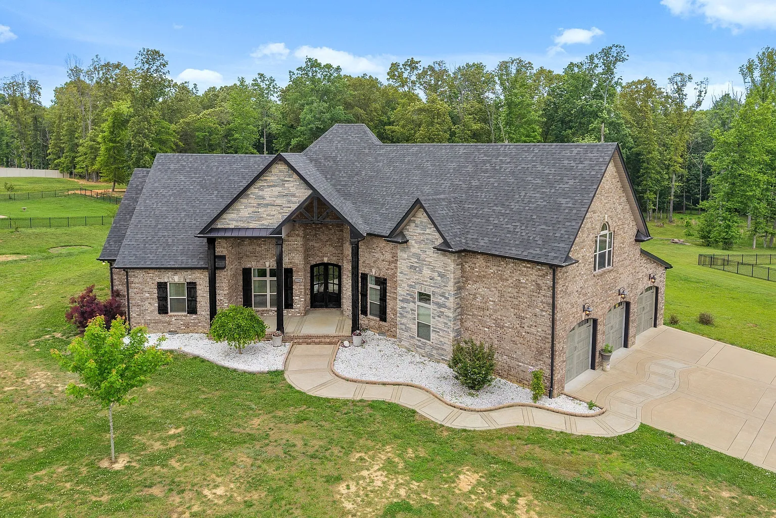 1161 Reda Dr photo 1