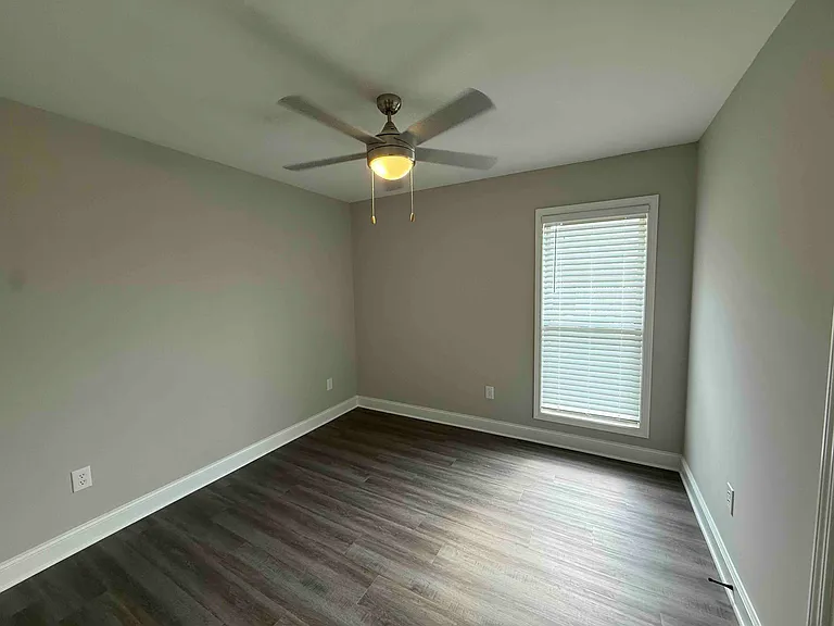 548 Patrick Farms Dr — Photo 19