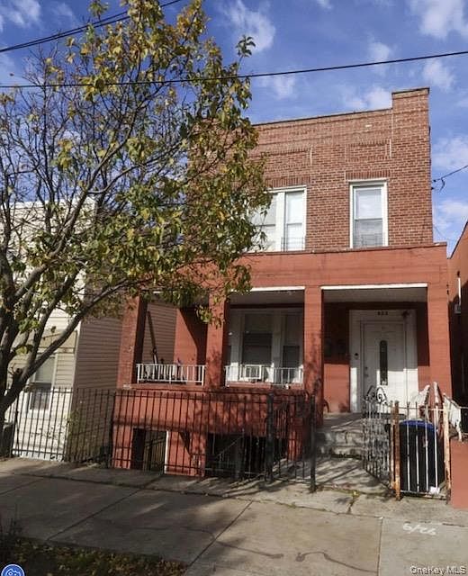 1st image of 623 Baker Avenue