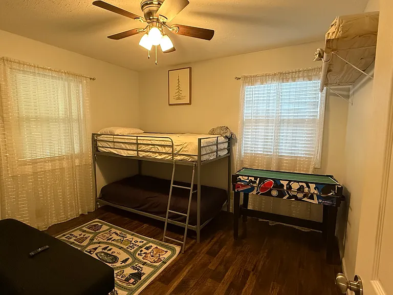 1019 Oakville Ln — Photo 10