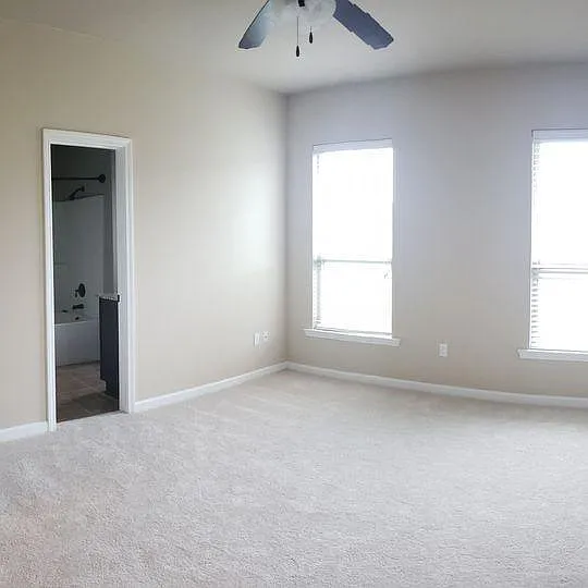 102 Sabine Dr — Photo 13
