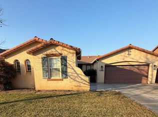 2244 W San Lucia Ct, Porterville, CA 93257