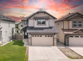 18 NW Skyview Shores Pl NE, Calgary, AB T3N0H7