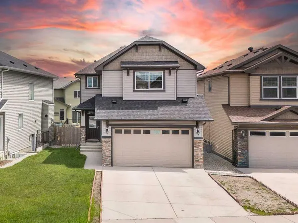 18 NW Skyview Shores Pl NE, Calgary, AB T3N 0H7