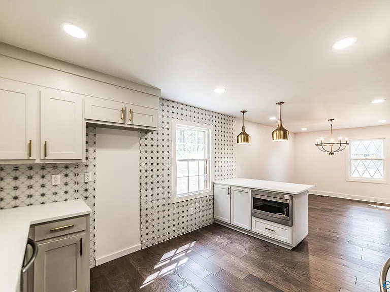 8013 Tea Garden Rd SE — Photo 16