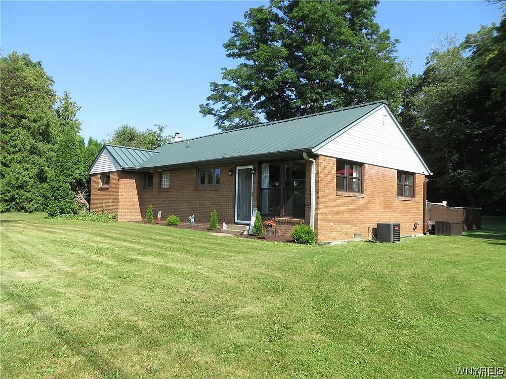 5438 W Lake Rd, Burt, NY 14028 Zillow