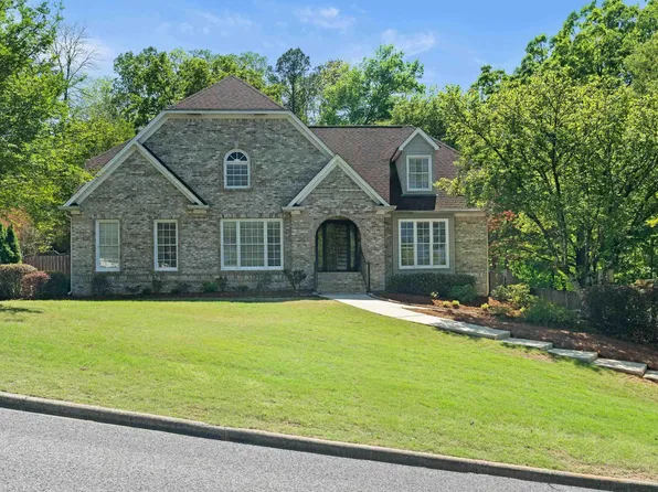 1708 Russet Woods Ln, Birmingham, AL 35244
