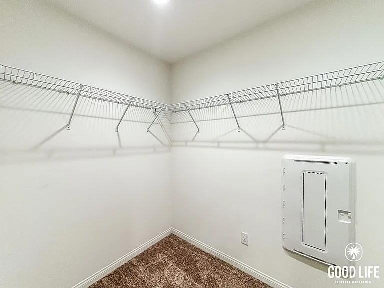 1923 Cicely St — Photo 22
