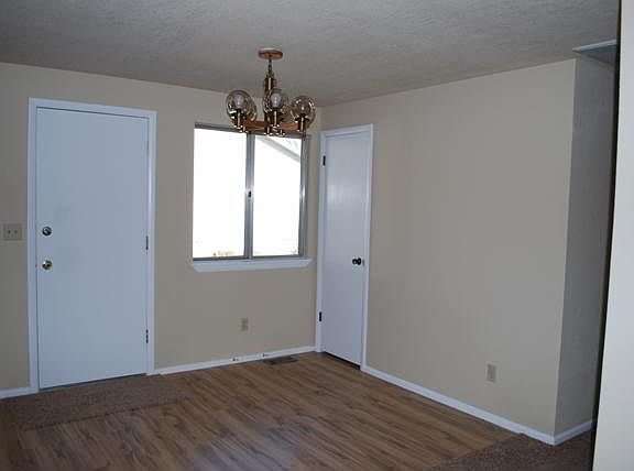 4th image of 1709 Carol Ave