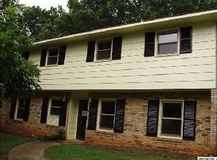 900 Bobby Ln, Charlotte, NC 28211