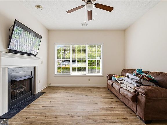 3rd image of 4379 Orchard Park Ct