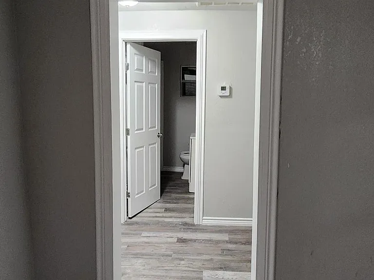 204 Olive St — Photo 2