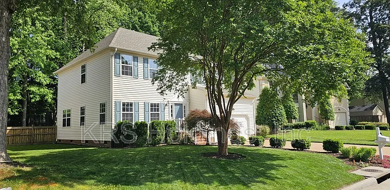 125 Crosspointe Ct — Photo 3