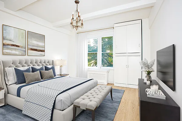 Sold by Compass | media 7