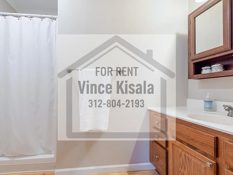 2136 Texas St — Photo 5