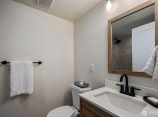 (Undisclosed Address), Auburn, WA 98092