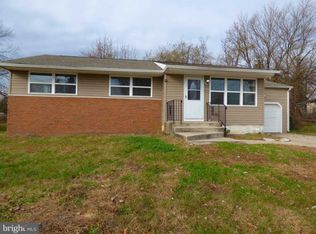 37 Laclede Dr, Burlington, NJ 08016