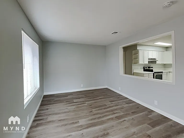 1908 Allen Ave — Photo 5