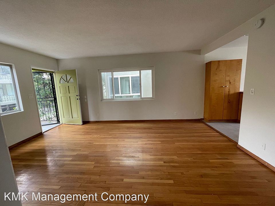 1st image of 27 28th Ave #27.5