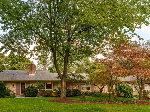 93 Greenwood Cir, Wormleysburg, PA 17043