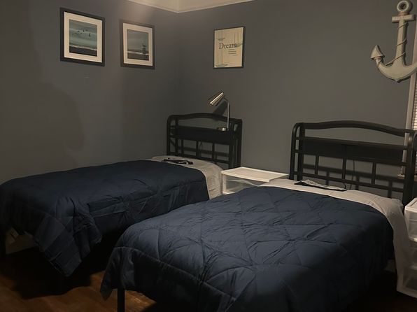 (undisclosed Address)