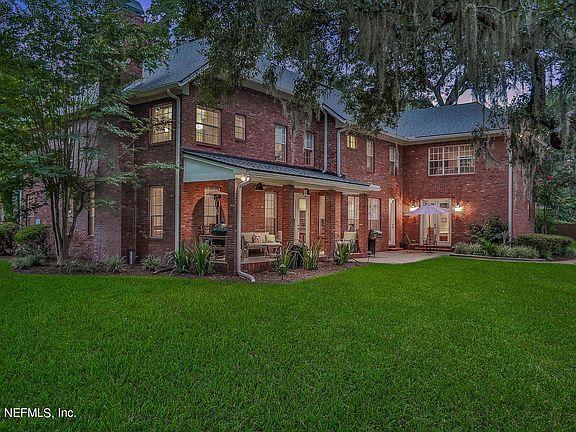 3rd image of 12791 Bay Oaks Ln E