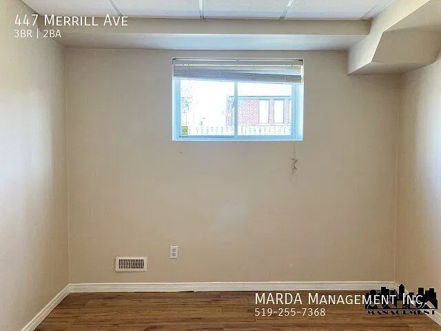 Lasalle Beauty - 3 Bdrm 2 Bath Townhouse $2000+++ — Photo 4