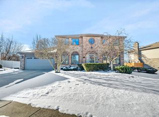 8627 Sunshine Ln, Orland Park, IL 60462