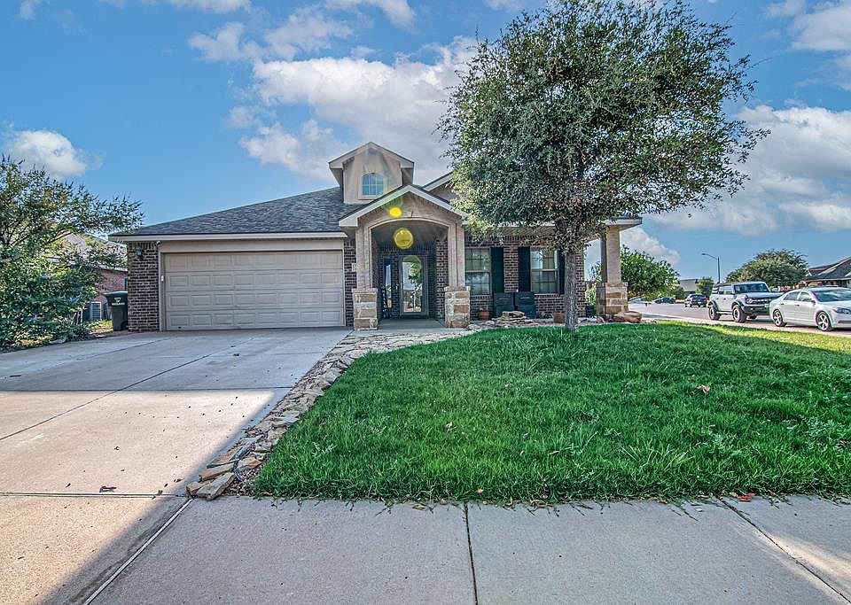 1st image of 300 Koufax Ct