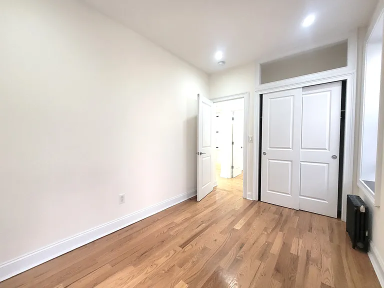 3147 Broadway #2 — Photo 11