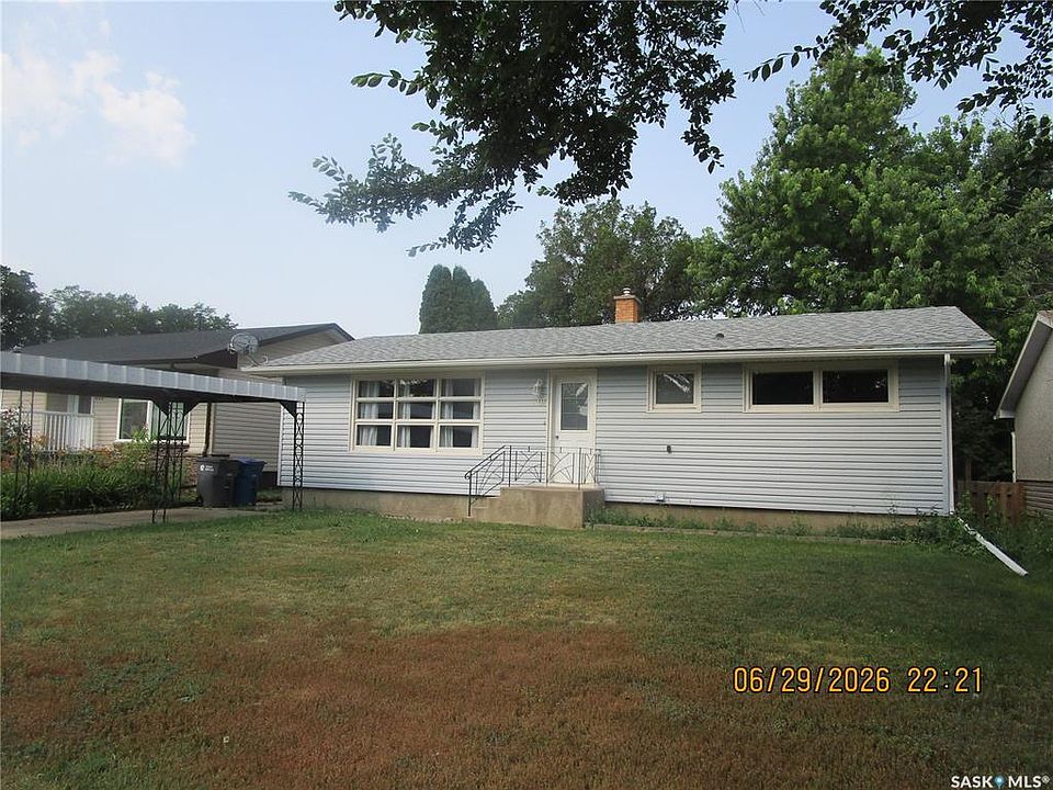 1st image of 710 3RD STREET E