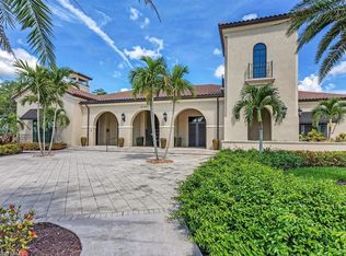 4788 Formosa Dr, Naples, FL 34119