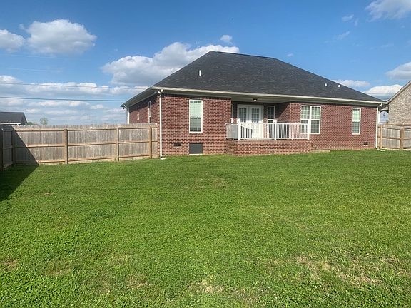 4th image of 606 Brookside Dr