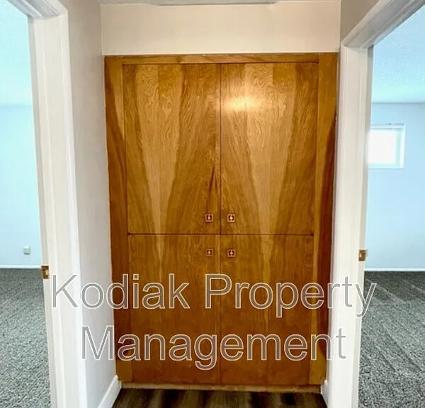 4099 S Madison Ave — Photo 13