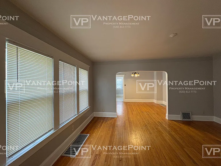 330 S Quincy St #1 — Photo 8