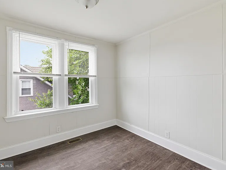 820 Greenhill Rd — Photo 22