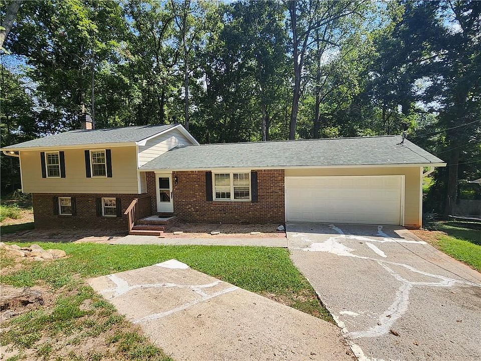 1st image of 1744 Oak Ridge Way