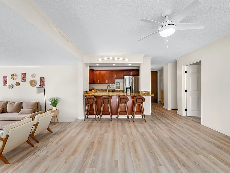 521 Hahaione St #2/2L — Photo 20