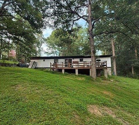 3rd image of 4507 Fairview Ln