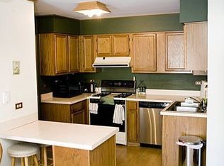 2S715 Timber Dr, Warrenville, IL 60555