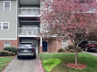 1257 Chatham Rdg, Charlottesville, VA 22901