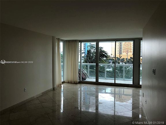 4th image of 16400 Collins Ave APT 442