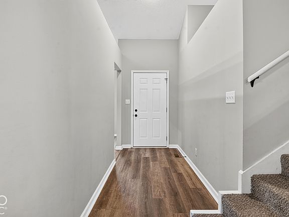 4th image of 6064 Brandermill Rdg